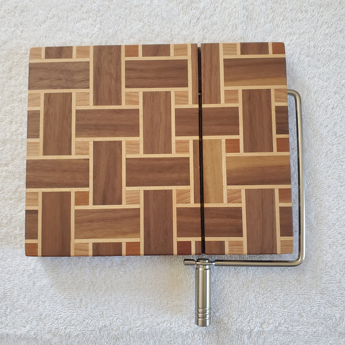 Cheese slicer